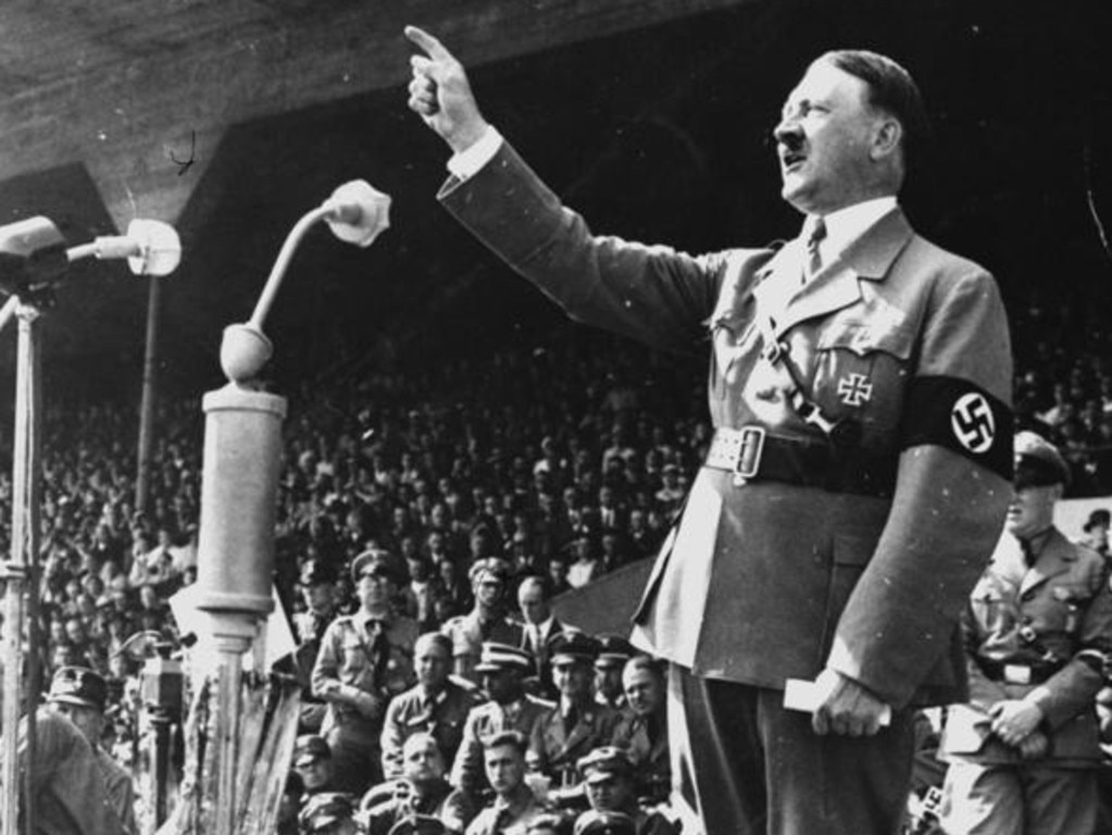 how to give speech like hitler