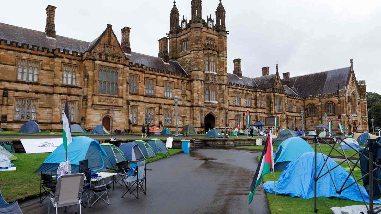 Sydney Uni tolerating hate speech by caving in to tent camp extremists