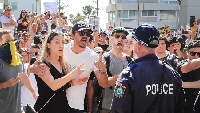 NSW-Queensland border protesters taunt police. Picture: NCA NewsWire / Scott Powick