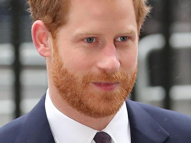 Britain's Prince Harry (R) and his fiancee US actress Meghan Markle attend a Commonwealth Day Service at Westminster Abbey in central London, on March 12, 2018. Britain's Queen Elizabeth II has been the Head of the Commonwealth throughout her reign. Organised by the Royal Commonwealth Society, the Service is the largest annual inter-faith gathering in the United Kingdom. / AFP PHOTO / Daniel LEAL-OLIVAS