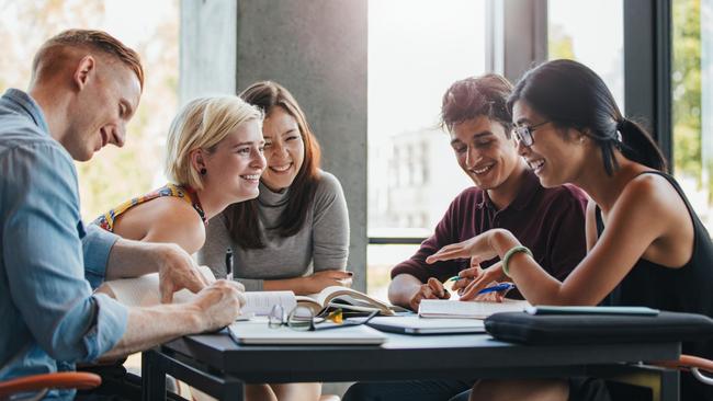 A landmark $250m deal to tackle crippling skills shortages will allow Victorians access to tens of thousands of free TAFE courses.