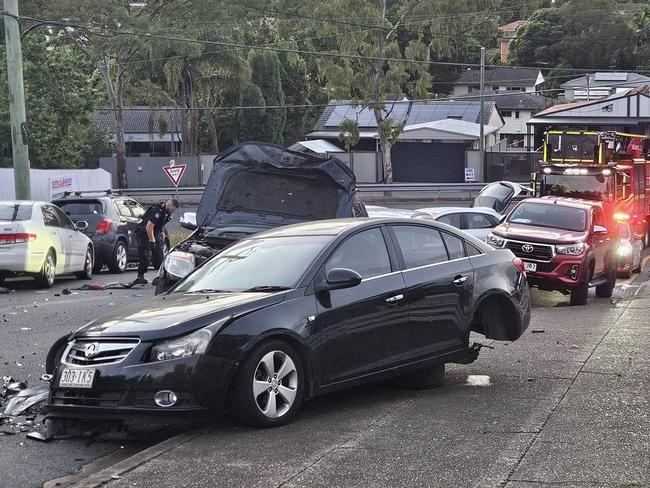 Police are investigating a crash in the early hours of the morning at Mount Gravatt.