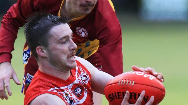 Ash wins the ball under pressure. Picture: Mark Wilson