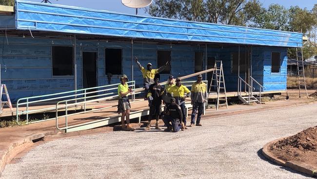 Local workers at Kalkaringi work on the upgrade and fit-out of the Ngaliwany Purrp’ku Kalkaringi Community and Family Centre. Picture: SUPPLIED