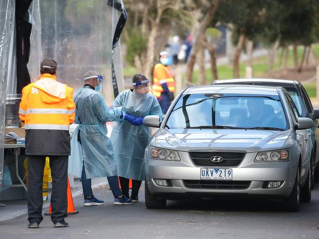 MELBOURNE, AUSTRALIA - NewsWire Photos AUGUST 26, 2020 : COVID-19 testing drive through in the outer North Western suburb of Keilor. The state of Victoria is experiencing a second wave of coronavirus although the peak may have passed with cases slowly falling. Picture : NCA NewsWire / Ian Currie