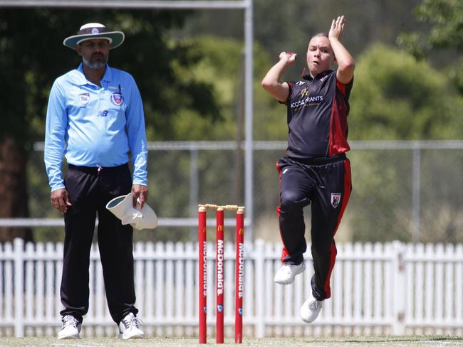 Lana Sredojevic bowling for Norths. Picture Warren Gannon Photography