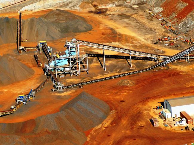 Miner’s future uncertain after $870m loss