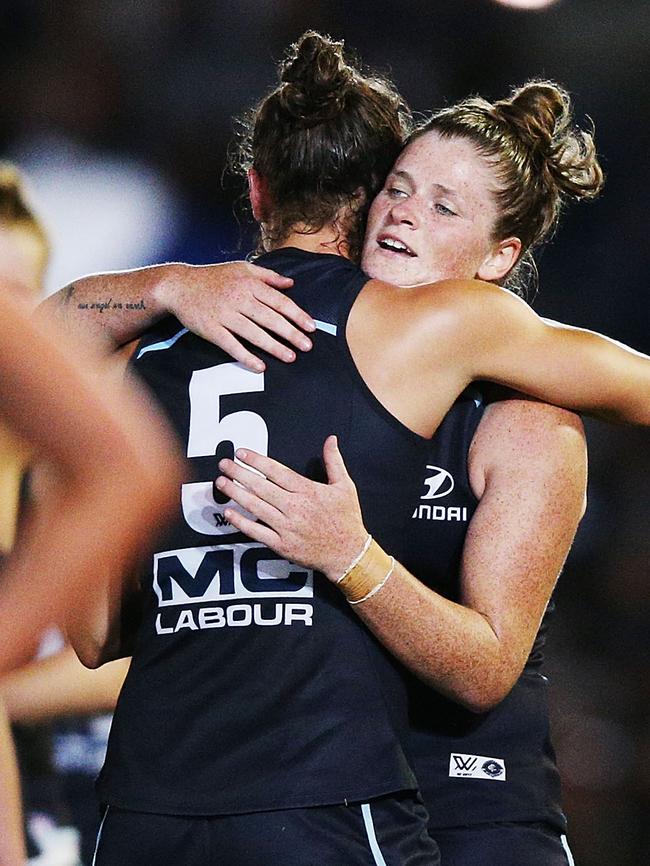 Kate Gillespie-Jones (L) and Brianna Davey celebrate after the final siren. Pic: Getty Images