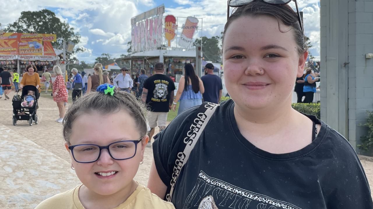 Tarnaysha and Shaquira Cauche enjoy People's Day at the 2024 Gympie Show.