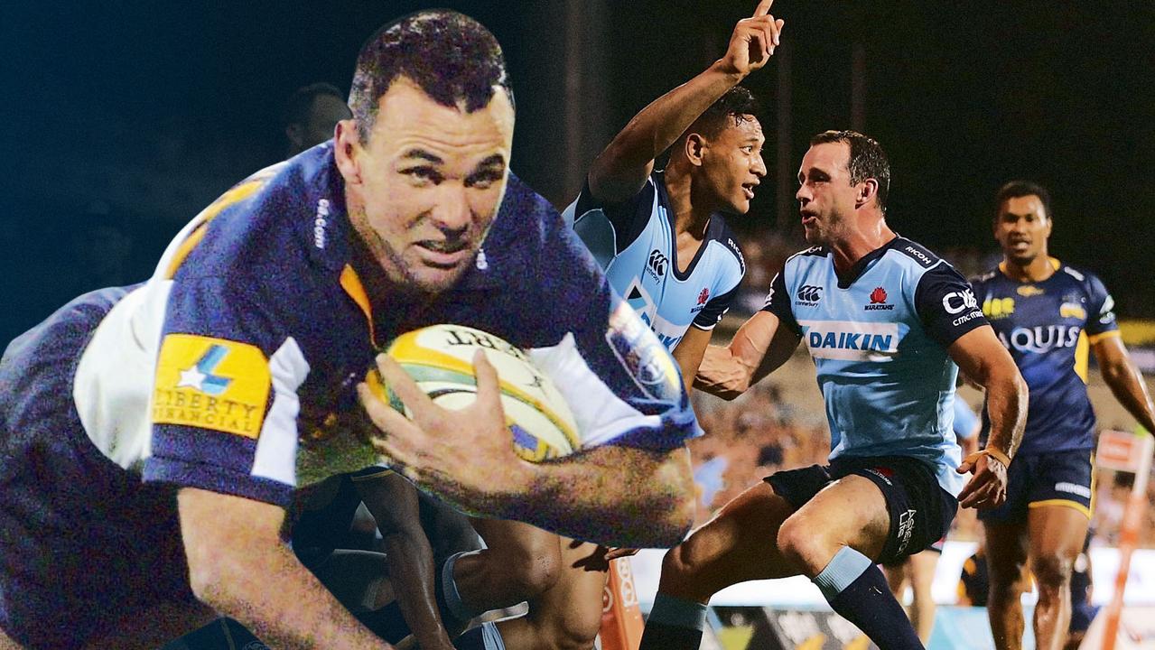 Joe Roff has paid tribute to Israel Folau after he broke his Australian Super Rugby try-scoring record.