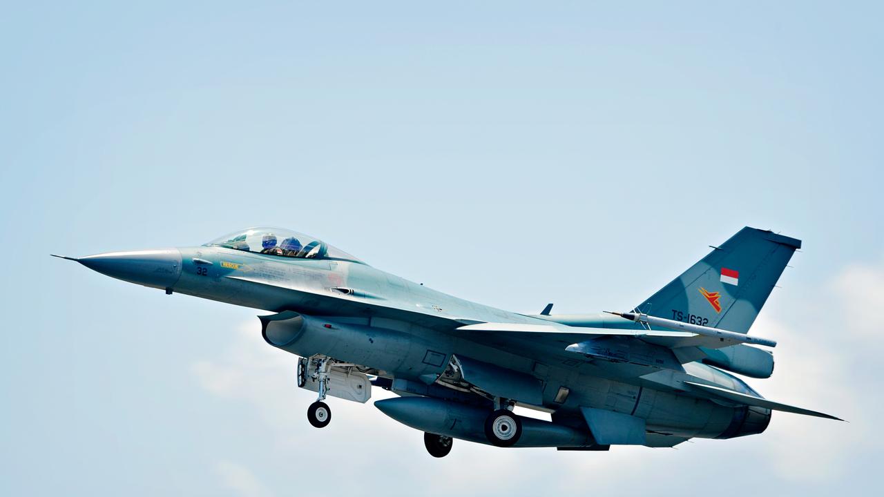 A Indonesian Air Force F-16 fighter jet takes off at RAAF Darwin for Exercise Elang Picture; Supplied