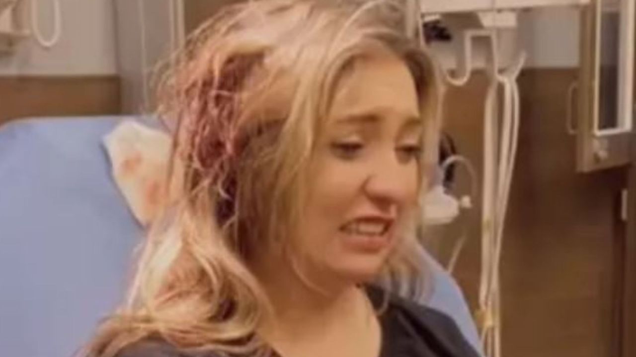 My hair clip lodged into my head in a car crash: 'Thought I was going to  die