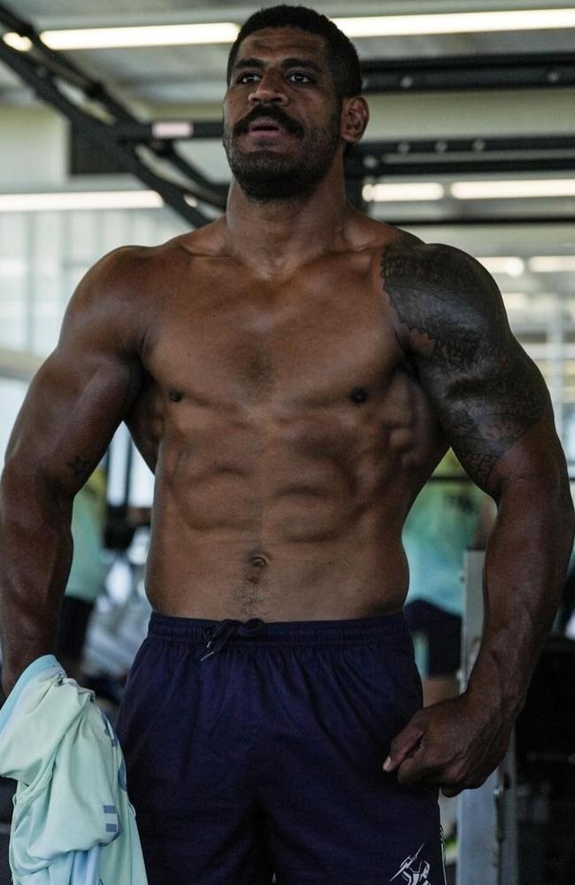 Tui Kamikamica is lean and ripped.