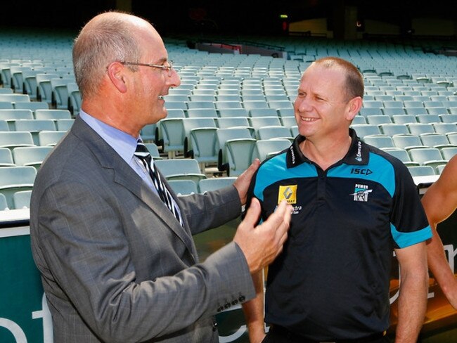 Ken Hinkley will stay at the Power for the 2018 season.