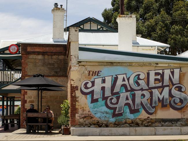 Exterior shot of The Hagen Arms, Echunga