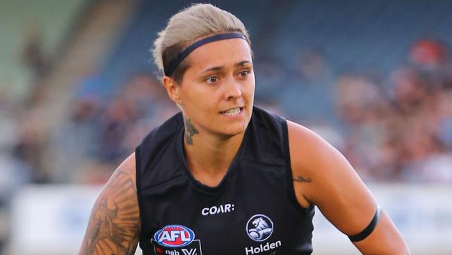 Hope playing for Collingwood in AFLW01