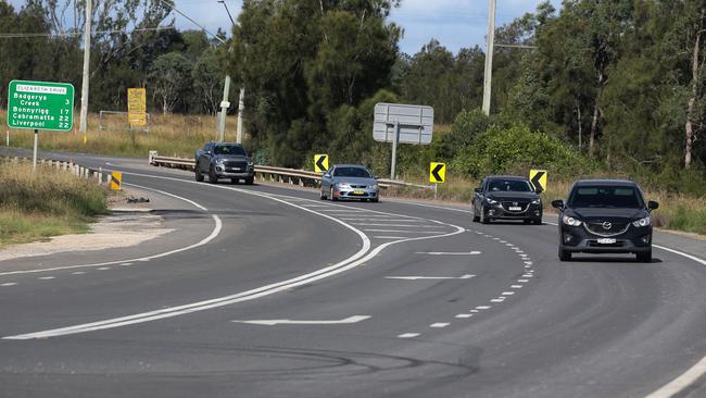 There are fears local roads including Luddenham Rd will be swamped by traffic when the new airport opens in 2026.