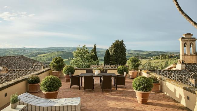 More Tuscan hilltop views.