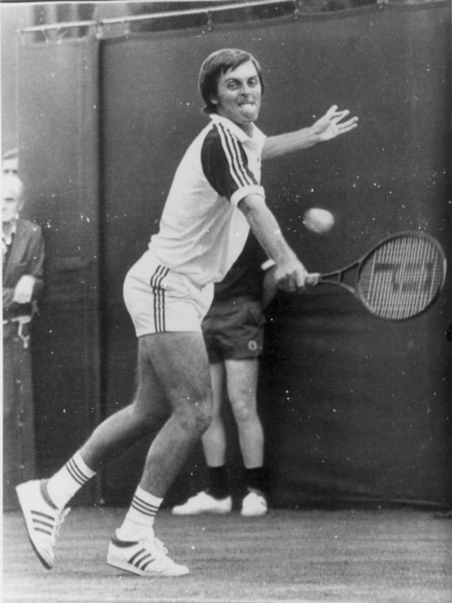 Tennis player Charlie Fancutt competing in Wimbledon match 1981. a/ct 1980s fancutt/lendl/match