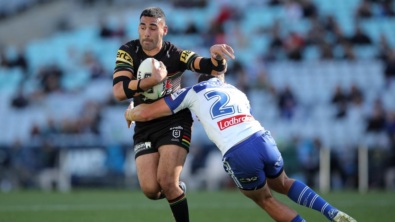 NRL signings Bulldogs lead race to sign Tyrone May in major surprise