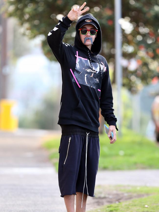 Justin Bieber spotted skating around Bondi. Picture: KHAPGG/Matrix
