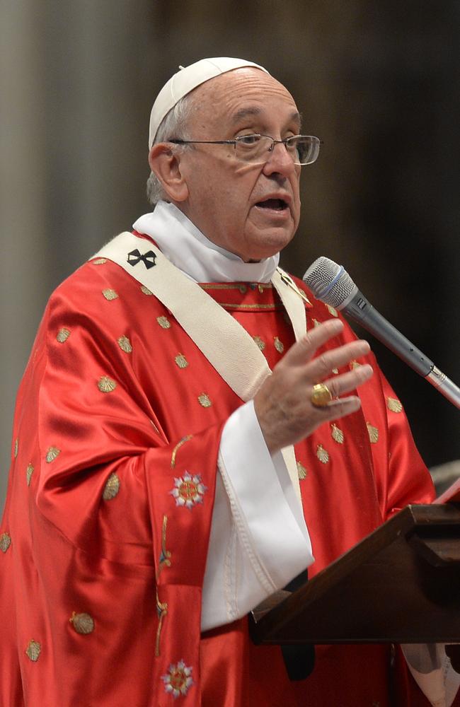 Pope Francis Weighs In: Voters Face Crucial Choice Between Trump and Harris