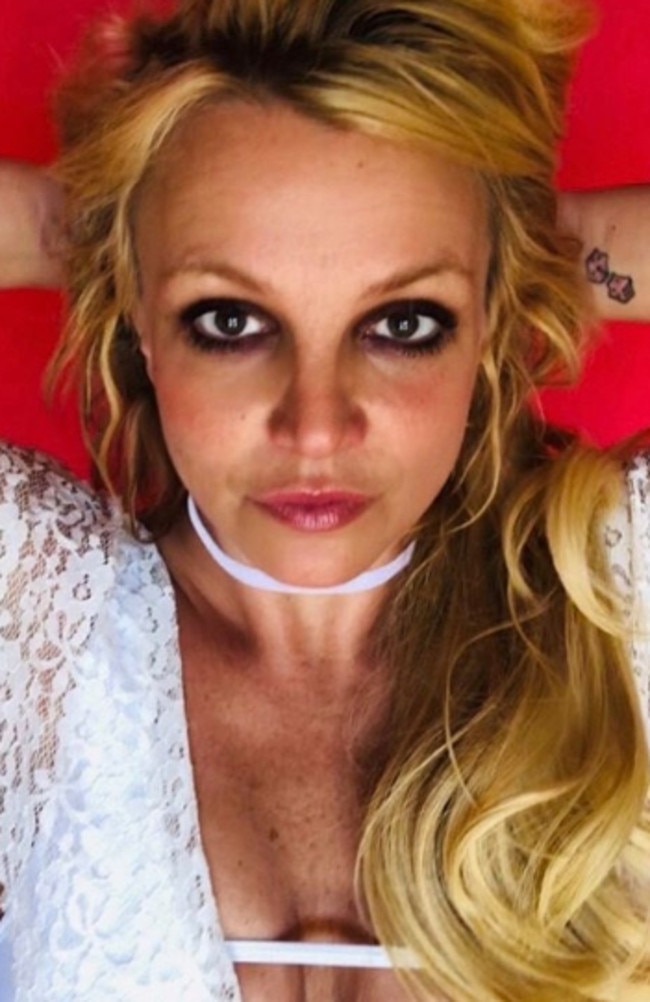 Celebrity Selfies – Britney Spears – @britneyspears