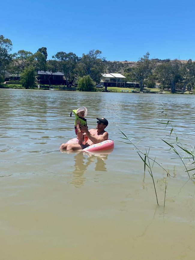 Tom Jonas with his daughter at the Murray. Picture Supplied