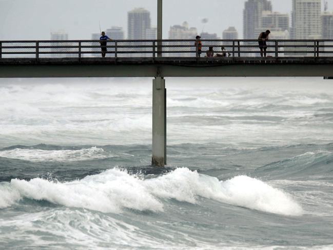 Rough seas at the Southport Seaway.