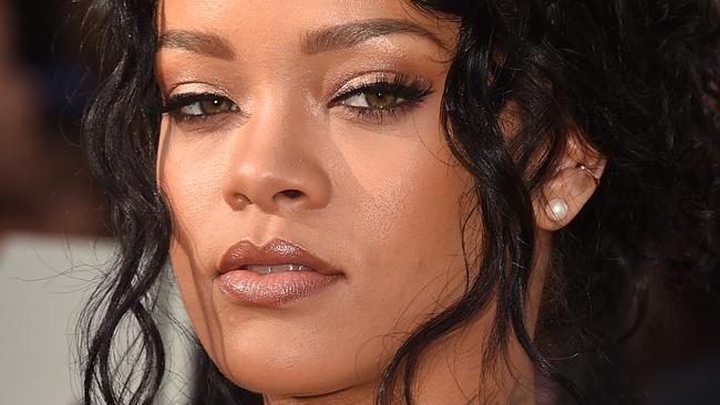 Rihanna is not happy.