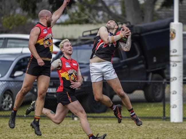 SFL: Frankston Dolphins’ Richard Mathers marks. Picture: Valeriu Campan