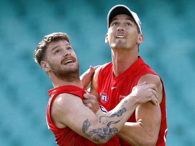 Sydney's Peter Ladhams and Sydney's Lachlan McAndrew during Sydney Swans training at the SCG on May 18, 2023. Photo by Phil Hillyard(Image Supplied for Editorial Use only - **NO ON SALES** - Â©Phil Hillyard )