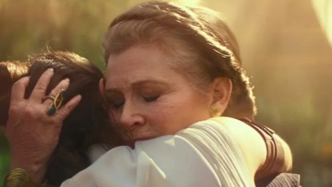 In the previous trailer, Rey and Princess Leia had an emotional reunion.