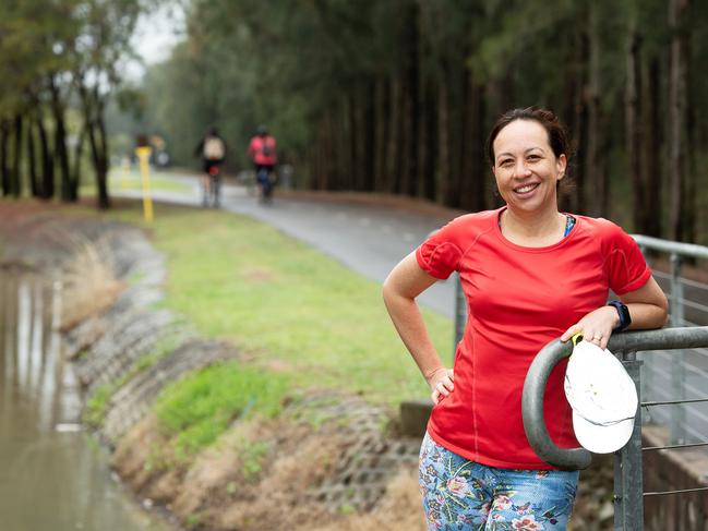 Runner Eireann Cameron has likened the smell to a public toilet. Picture: AAP Image/Monique Harmer