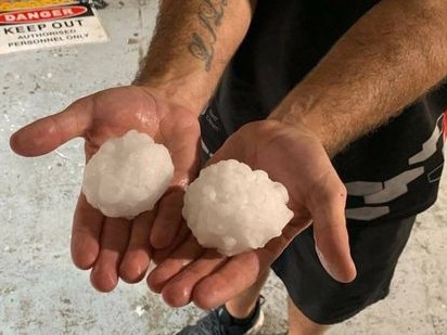 'Tennis ball' sized hailstones fall at Tamworth. Picture: Facebook/ Jake's Car Detailing.