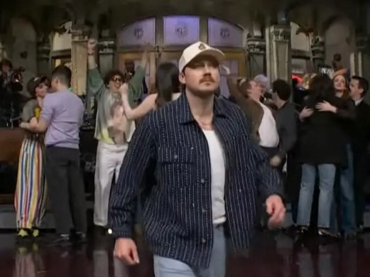 Wallen's abrupt SNL exit sparked plenty of controversy.