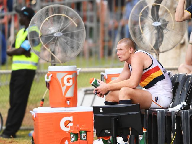 Sam Jacobs of the Adelaide Crows on the bench in the last quarter  during the Round 10 AFL match between the Melbourne Demons and the Adelaide Crows at TIO Traegar Park Oval in Alice Springs, Sunday, May 27, 2018. (AAP Image/Mark Brake) NO ARCHIVING, EDITORIAL USE ONLY