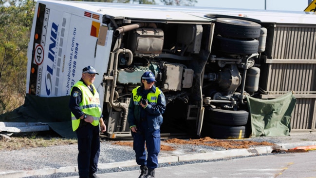 Hunter Valley wedding bus crash: 10 dead, 25 rushed to hospital |  news.com.au — Australia's leading news site