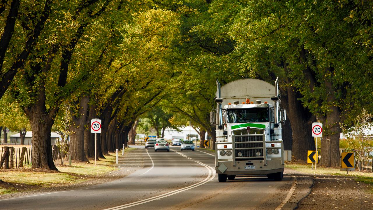 truck drivers going on strike australia