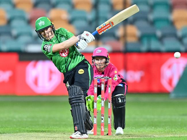 The Sixers defeated the Stars in the first game of WBBL|07 on Thursday night. Picture: Steve Bell/Getty Images