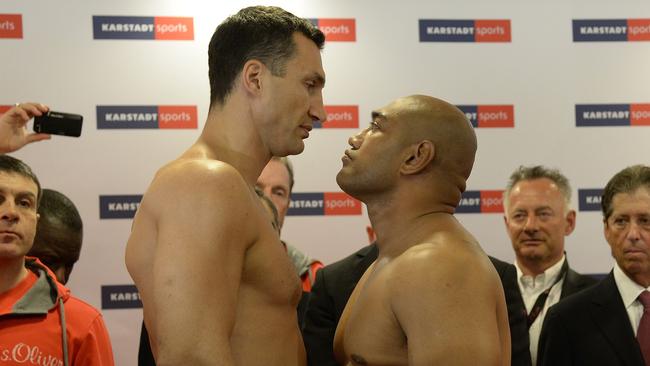 Wladimir Klitschko and Alex Leapai. (Photo by Thorsten Wagner/Bongarts/Getty Images)