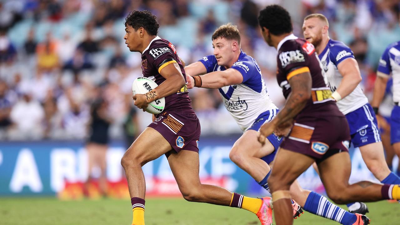 SYDNEY, AUSTRALIA - MARCH 20: Selwyn Cobbo of the Broncos runs the ball during the round two NRL match between the Canterbury Bulldogs and the Brisbane Broncos at Accor Stadium, on March 20, 2022, in Sydney, Australia. (Photo by Mark Kolbe/Getty Images)