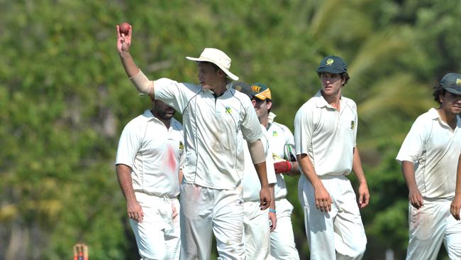 PINT bowler Luke Robins acknowledges the crowd after a seven-wicket haul. Picture: Justin Sanson