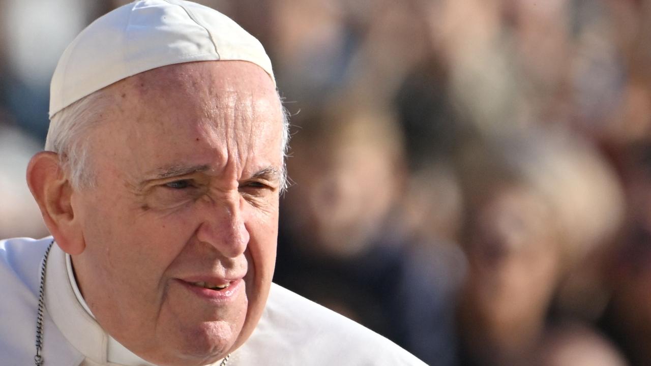 Pope Francis suffers two episodes of ‘acute respiratory failure’