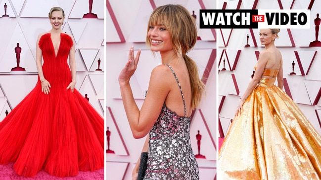 Halle Berry's Oscars 2021 Red Carpet Dress & New Haircut Are Everything