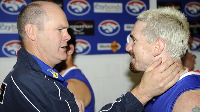 The relationship between Rodney Eade and Jason Akermanis broke down.