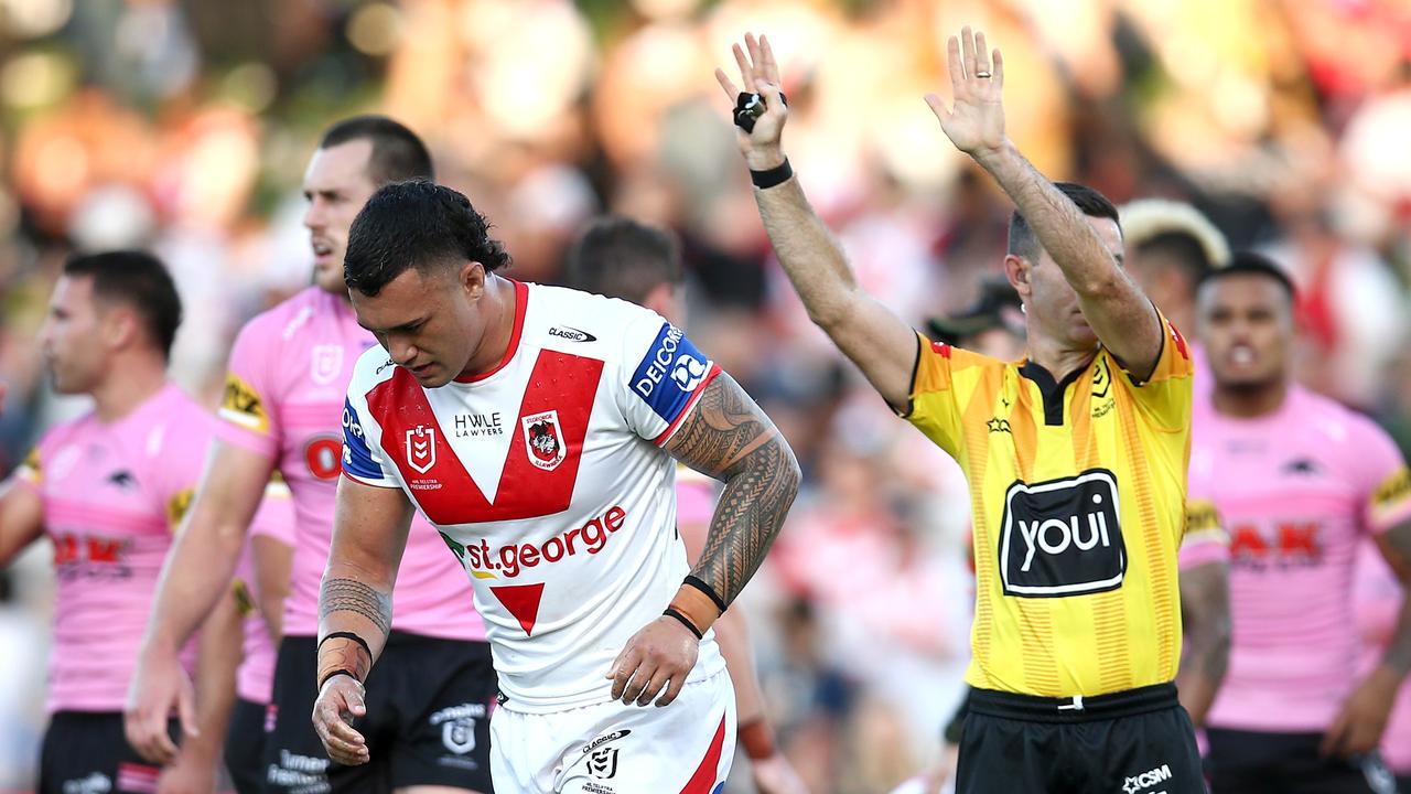 SYDNEY, AUSTRALIA - MARCH 18: Jaydn Su'A of the Dragons is sent to the sin bin by referee Chris Sutton for a late tackle on Sean O'Sullivan of the Panthers during the round two NRL match between the St George Illawarra Dragons and the Penrith Panthers at Netstrata Jubilee Stadium on March 18, 2022, in Sydney, Australia. (Photo by Jason McCawley/Getty Images)