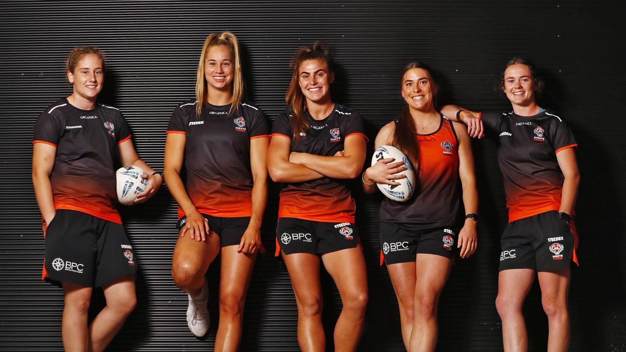 Tigers players Emily Curtain, Kezie Apps, Jess Sergis, Kelly Brown and Tess Staines.