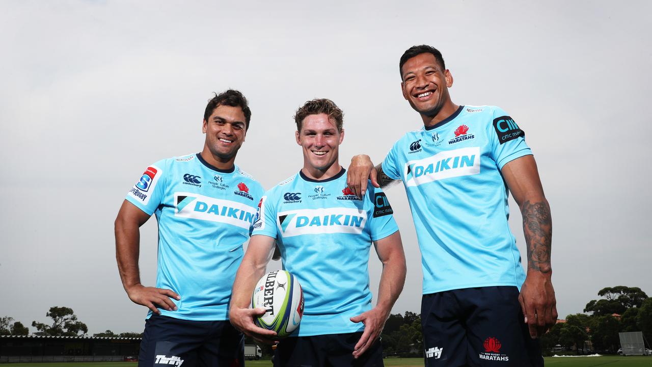 Karmichael Hunt will make his Super Rugby debut for the Waratahs against the Hurricanes at Brookvale Oval on Saturday night.