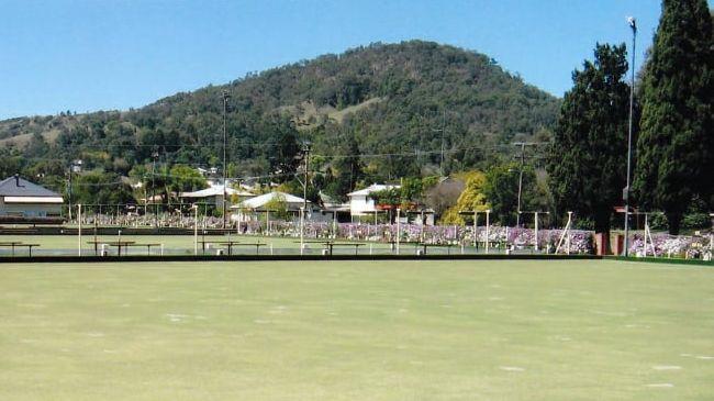 A car has crashed at the Kyogle Bowling Club.